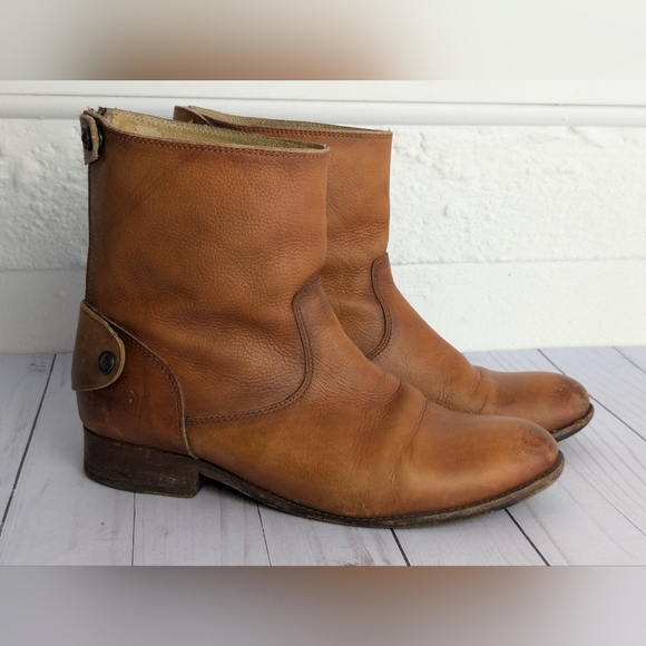 Frye Shoes - Frye • Melissa Button Zip Short Boots